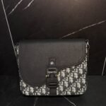 Christian Dior Saddle Shoulderbag Safari